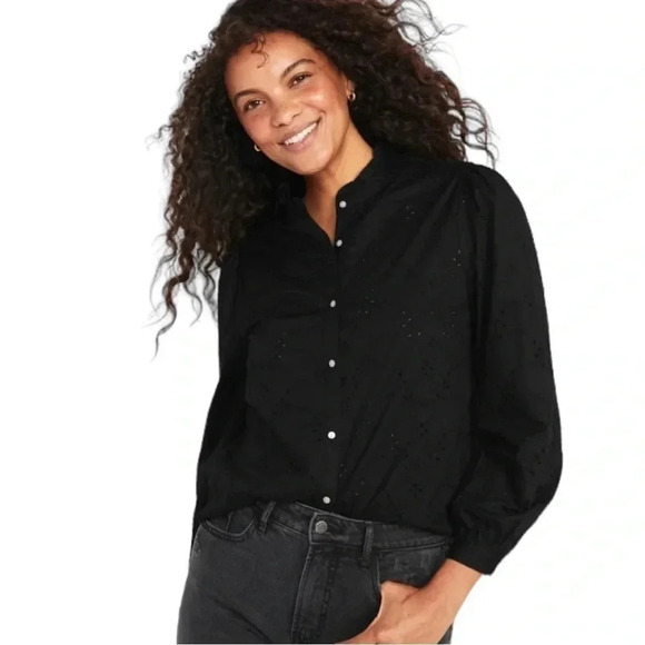 NWT Old Navy Ruffle Neck Black Eyelet Button Down Shirt Top Womens size medium - Picture 1 of 10
